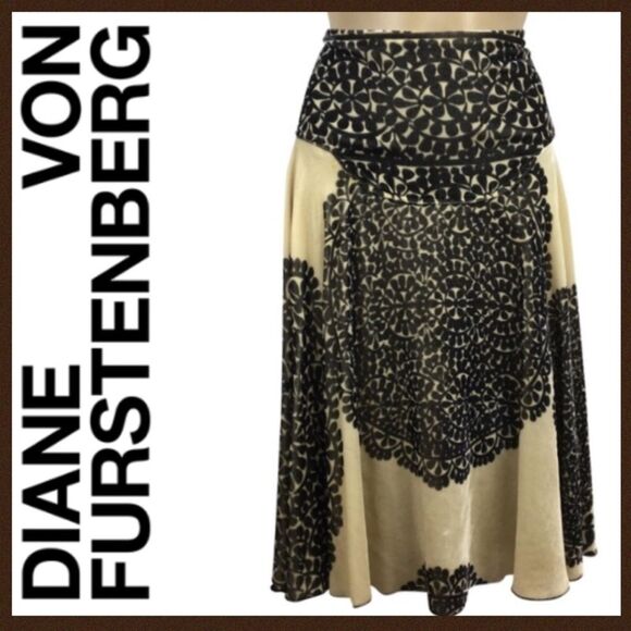Diane Von Furstenberg Chocolate Brown Tan Floral Print Velvet A Line Skirt 4 - Picture 4 of 7